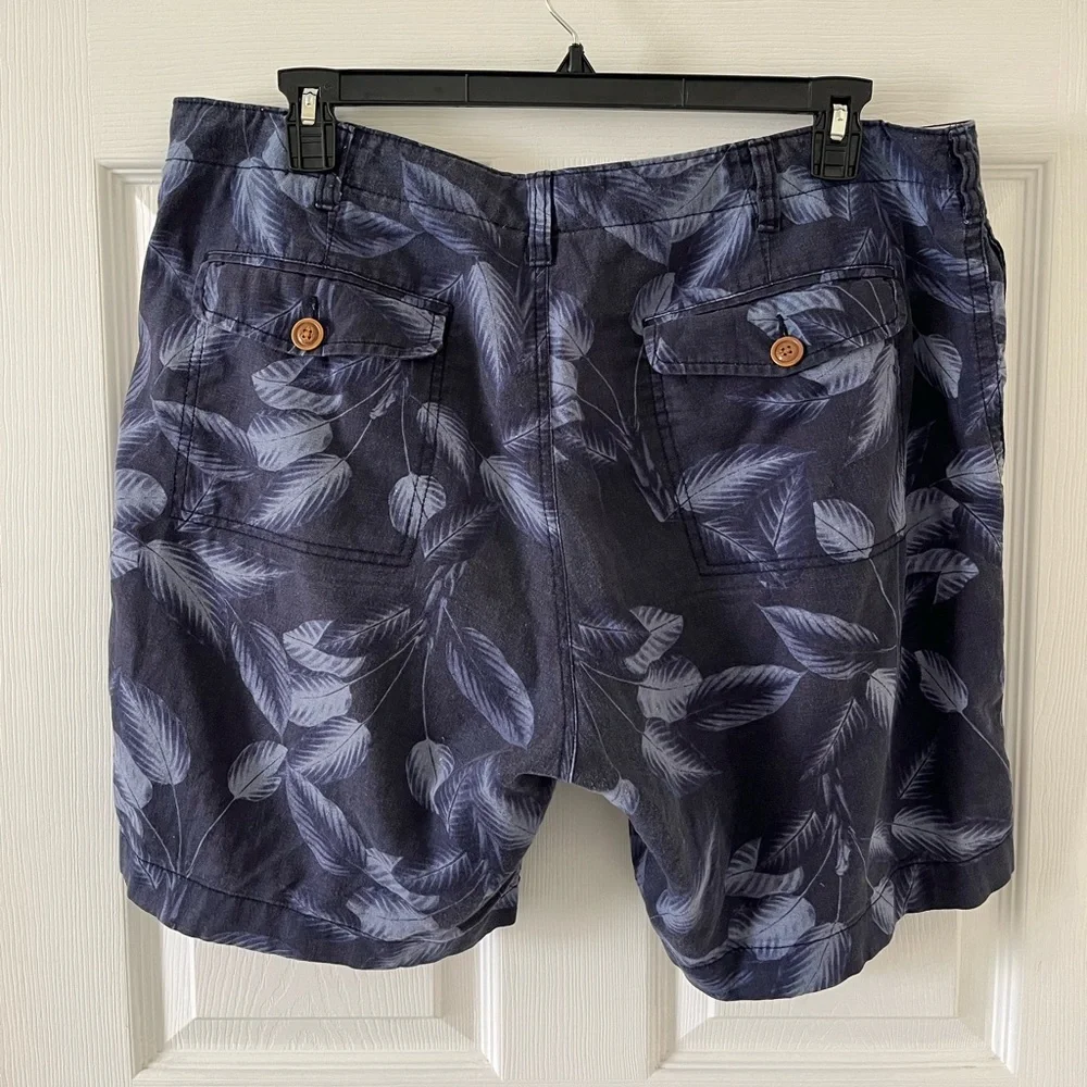 J. Crew Navy Leaf Print Men's Shorts
